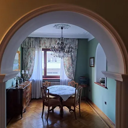 Ella Apartament *